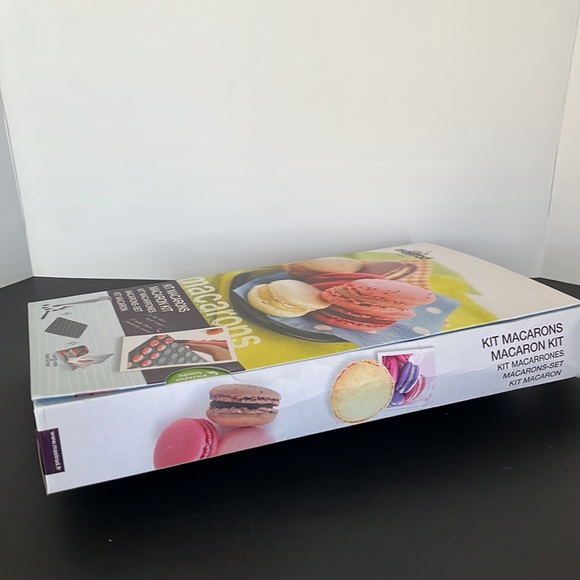 Mastrad Paris Macaron Kit - Picture 11 of 16